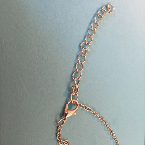 (A1) Silver Paw & Heart Necklace 🐾 - Picture 4 of 4